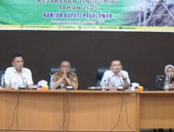 Kejati Riau Gelar Penyuluhan Hukum di Kab. Pelalawan Angkat Materi Peran Kejaksaan Dalam Pembangunan Nasional