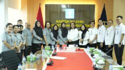 Kanwil Kemenkum Riau dan Kemenko Kumham Imipas Bahas Penguatan Regulasi PMI