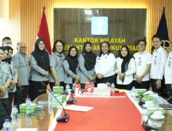 Kanwil Kemenkum Riau dan Kemenko Kumham Imipas Bahas Penguatan Regulasi PMI