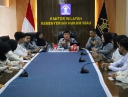 Kakanwil Kemenkum Riau Berikan Arahan Kepada Peserta Magang, Tekankan Kedisiplinan dan Inovasi