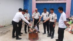 Lapas Kelas IIA Pekanbaru Musnahkan Barang Bukti Hasil Razia di Kamar Hunian WBP