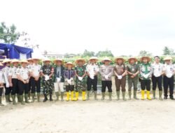 Rutan Pekanbaru Melaksanakan Panen Raya Nassaional, Wujud Pembinaan Warga Binaan Dukung Ketahanan Pangan