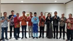 Badan Kesbangpol Riau Gelar Silaturahmi Menyambut Ramadhan 1447 H dan Pelepasan PNS Purna Tugas