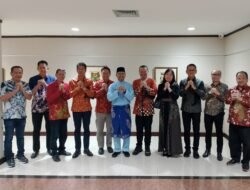 Badan Kesbangpol Riau Gelar Silaturahmi Menyambut Ramadhan 1447 H dan Pelepasan PNS Purna Tugas