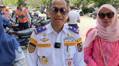Dishub Pekanbaru Bersama Aparat Gabungan Menahan 15 Truk Dalam Razia Gabungan