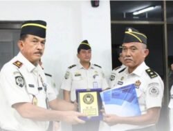 Kakanwil Ditjenpas Riau Pimpin Pelepasan Pegawai Purna Tugas dan Penyematan Kenaikan Pangkat PNS