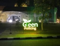 Polda Riau Pasang Akrilik Green Policing di 10 Titik Taman dan Fasilitas Umum