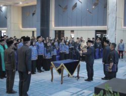 Wali Kota Pekanbaru Lantik 200 PNS dan 104 Pejabat Fungsional