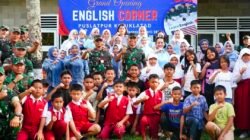 Danpuslatpur Resmikan Grand Opening English Corner di Puslatpur
