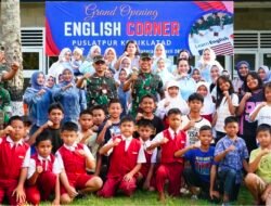 Danpuslatpur Resmikan Grand Opening English Corner di Puslatpur