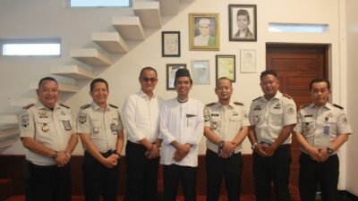 Perkuat Pembinaan Keagamaan, Kalapas Pekanbaru Ikuti Silaturahmi dengan Ustadz Abdul Somad