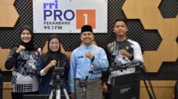 Kaban Kesbangpol Riau Menjadi Narasumber Dalam Dialog Interaktif Riau Menyapa
