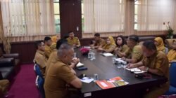 Kesbangpol Riau Gelar Rapat Evaluasi Kinerja dan Monitoring Evaluasi Standar Pelayanan
