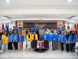 Sekolah Pemilu Hijau KPU Riau Hadirkan Pembelajaran tentang Data Pemilih dan Daerah Pemilihan