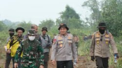 Tangani Karhutla Inhu, Kapolda Riau dan Pangdam Kerahkan 157 Personel Gabungan