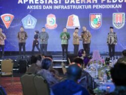 Wali Kota Pekanbaru Agung Nugroho Raih Penghargaan Peduli Akses dan Infrastruktur Pendidikan 2026