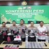 Sindikat SIM Palsu Dibongkar, Tiga Pejabat Polres Siak Diberikan Penghargaan
