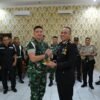 Kapolresta Pekanbaru Sambangi Denpom 1/3 dan Kodim 0301 di HUT ke-81 TNI