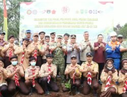 Pangdam XIX/Tuanku Tambusai dan Kabaharkam Polri Dorong Penghijauan Menuju Indonesia Asri