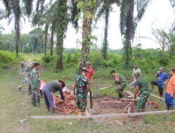 Satgas TMMD ke-124 Kodim 0320/Dumai Lakukan Pembangunan Sumur Bor dan MCK di Bukit Kayu Kapur