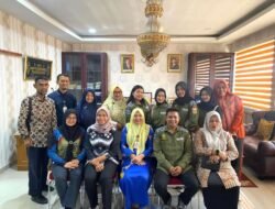 Mahasiswa Universitas Awal Bros Melakukan Kunjungan Silaturahmi ke Dinas P3APKB Riau